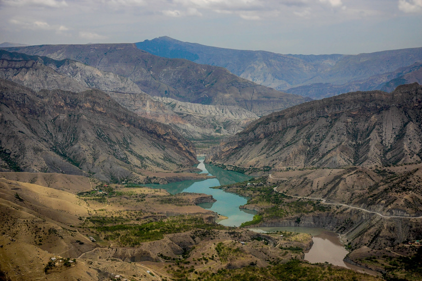 Плотина Ирганайской ГЭС